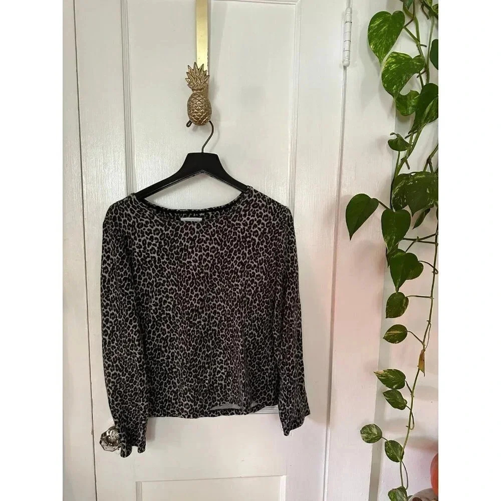 Charter Club Women’s size Petite Medium cheetah long sleeve shirt